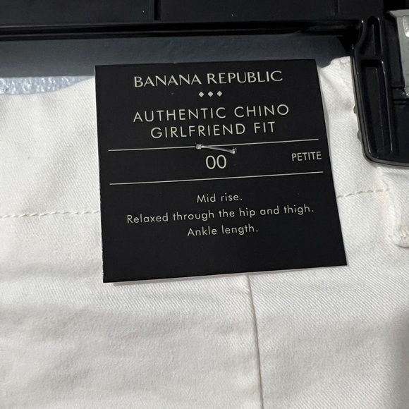 Authentic Chino Girlfriend Fit - Picture 5 of 8